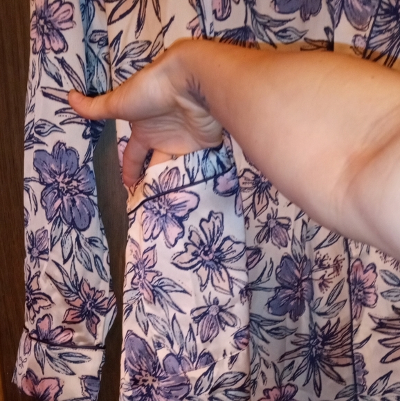 Sam Edelman Robe - Picture 5 of 6